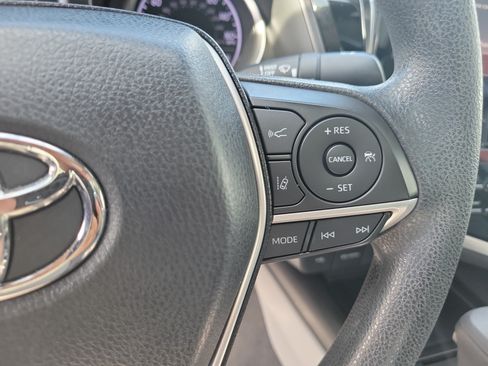 Used 2021 Toyota Camry LE w/ Convenience Package FWD image 26