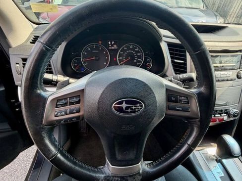 Used 2013 Subaru Outback 2.5i Premium AWD/4WD image 15