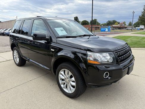Used 2015 Land Rover LR2 AWD/4WD image 3