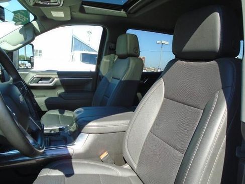 Certified 2025 Chevrolet Silverado 1500 LTZ w/ LTZ Premium Package AWD/4WD image 16