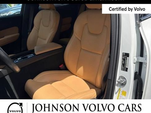 Used 2024 Volvo XC60 B5 Ultimate w/ Protection Package Premier AWD/4WD image 9