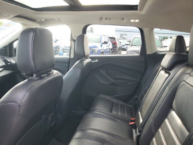 Used 2019 Ford Escape Titanium AWD/4WD image 10