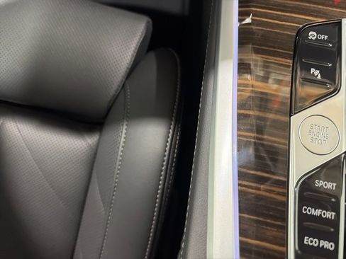 Used 2026 BMW X5 xDrive40i w/ Premium Package image 38