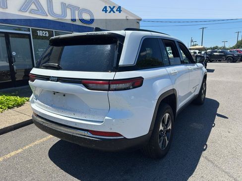 Used 2024 Jeep Grand Cherokee Limited 4xe AWD/4WD image 3