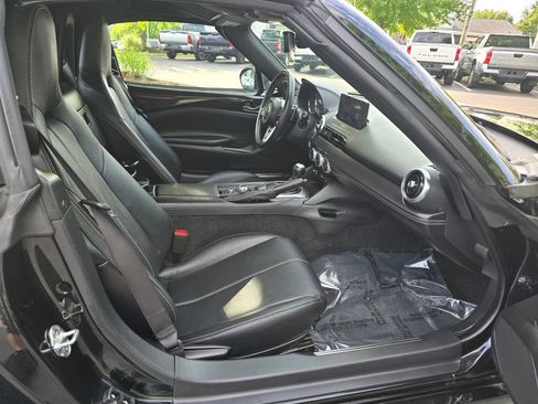 Used 2025 MAZDA MX-5 Miata RF Grand Touring RWD image 11