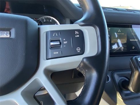 Used 2023 Land Rover Defender 110 X-Dynamic SE image 9