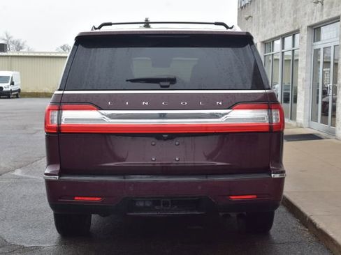 Used 2018 Lincoln Navigator L Reserve w/ Technology Package image 11
