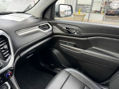 Used 2023 GMC Acadia SLT AWD/4WD image 14