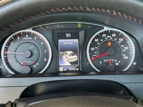 Used 2016 Toyota Camry SE FWD image 22