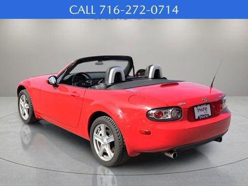 Used 2008 MAZDA MX-5 Miata Sport w/ Convenience Pkg image 4