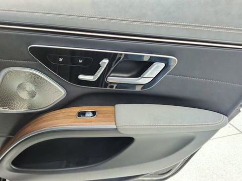 Used 2022 Mercedes-Benz EQS 450+ Sedan image 27
