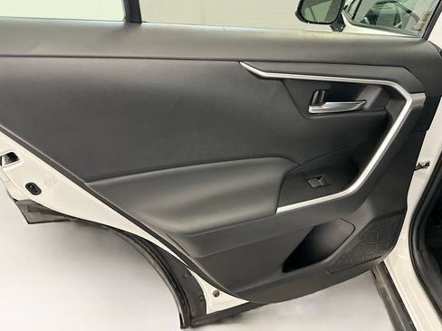 Used 2024 Toyota RAV4 XLE image 28