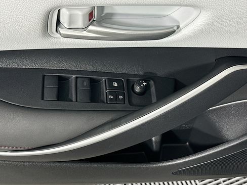 Used 2024 Toyota Corolla SE FWD image 14