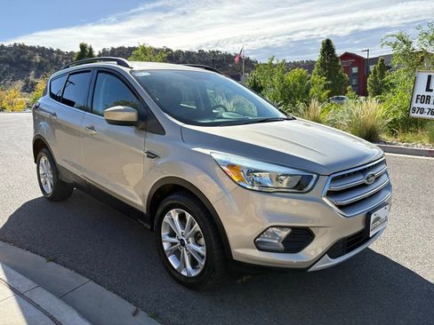Used 2018 Ford Escape SE AWD/4WD image 12