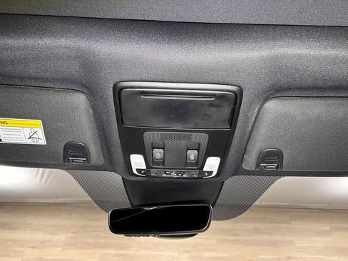 Used 2023 Honda Pilot TrailSport image 8