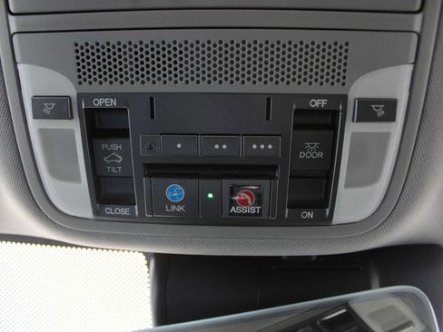 Used 2016 Acura TLX V6 SH-AWD w/ Technology Pkg image 48