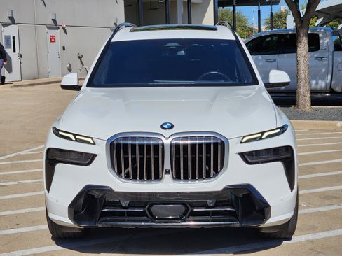 Used 2024 BMW X7 xDrive40i w/ M Sport Package image 5