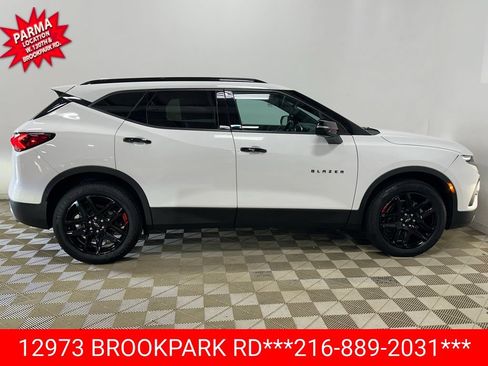 Used 2021 Chevrolet Blazer LT w/ Redline Edition AWD/4WD image 4