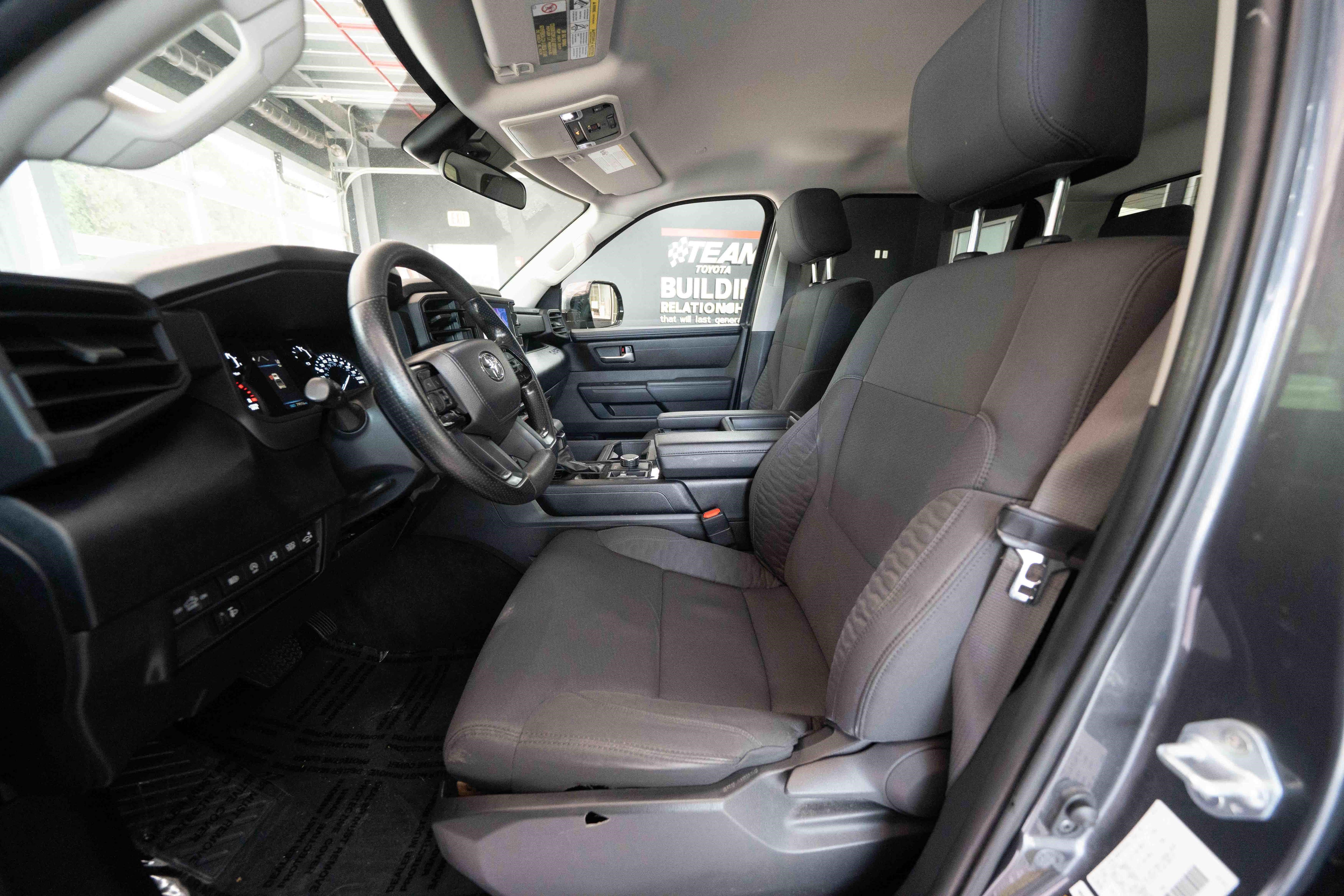 Used 2023 Toyota Tundra SR5 w/ SR5 Convenience Package AWD/4WD image 9