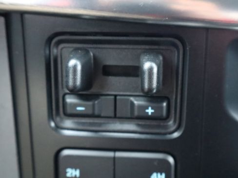 Used 2023 Ford F150 Lariat w/ Equipment Group 502A High image 26