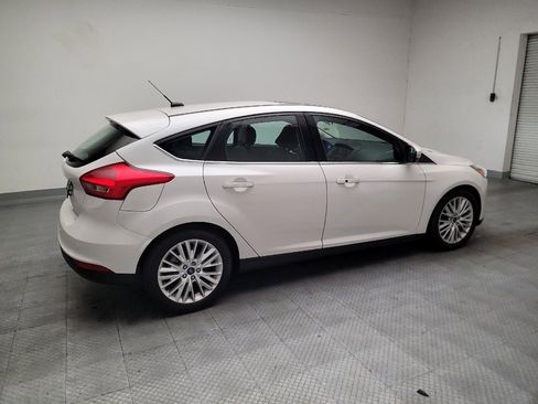 Used 2018 Ford Focus Titanium w/ Titanium Technology Package FWD image 10