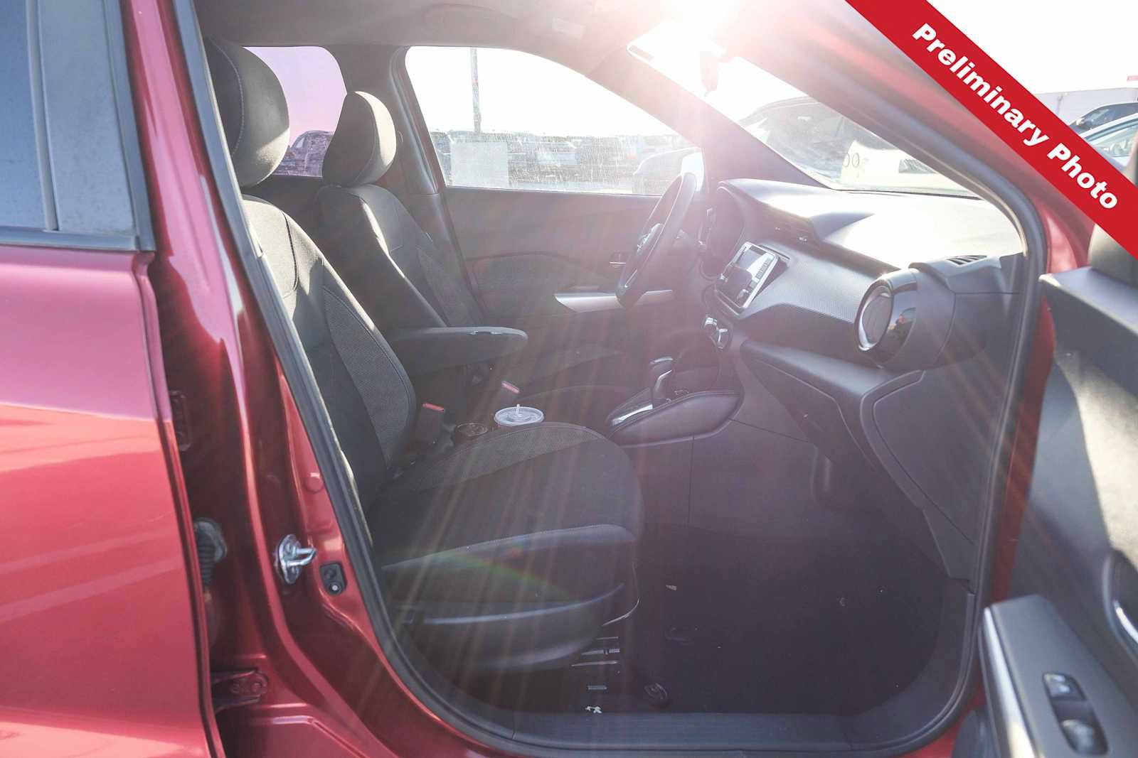 Used 2019 Nissan Kicks SV FWD image 12