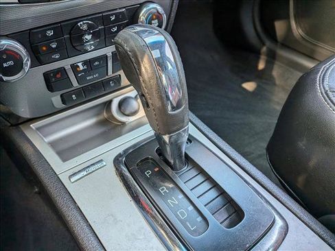 Used 2010 Ford Fusion SEL image 12