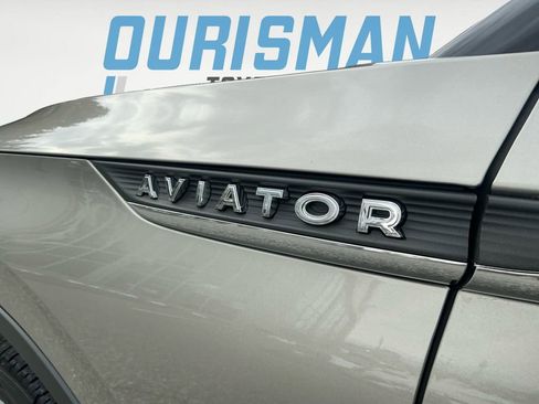 Used 2023 Lincoln Aviator Reserve w/ Equipment Group 201A image 19