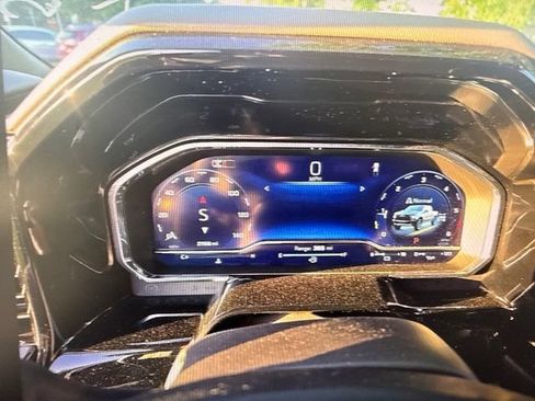 Used 2024 Chevrolet Silverado 1500 ZR2 w/ Technology Package AWD/4WD image 5