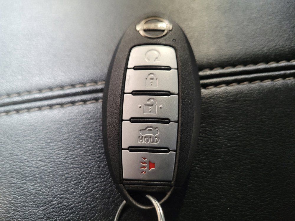 Used 2025 Nissan Altima 2.5 SV FWD image 32