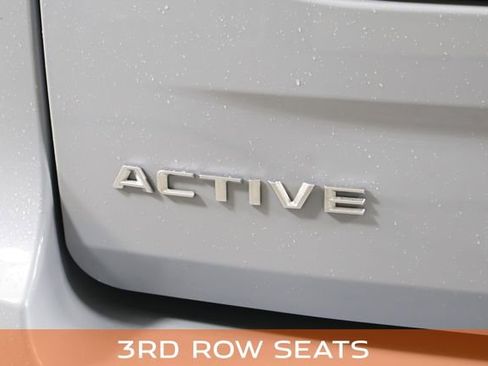 Used 2025 Ford Expedition Active AWD/4WD image 9
