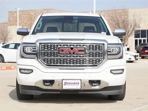 Used 2018 GMC Sierra 1500 Denali w/ Denali Ultimate Package image 2