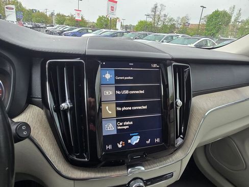 Used 2018 Volvo XC60 T5 Inscription w/ Convenience Package AWD/4WD image 23
