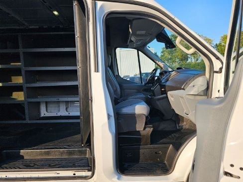 Used 2016 Ford Transit 250 130 Medium Roof RWD image 23