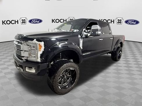 Used 2017 Ford F250 Platinum w/ Platinum Ultimate Package image 3