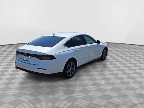 Used 2023 Honda Accord EX image 8