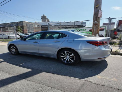 Used 2015 Acura TLX FWD image 3