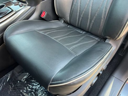 Used 2019 INFINITI QX60 Luxe w/ Sensory Package AWD/4WD image 10