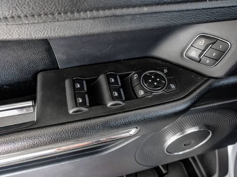 Used 2020 Ford Expedition XLT w/ Equipment Group 202A AWD/4WD image 45