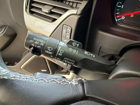 Used 2018 Chevrolet Suburban LT AWD/4WD image 21