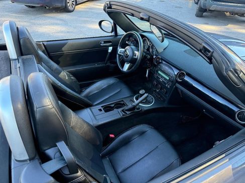 Used 2006 MAZDA MX-5 Miata Grand Touring w/ Suspension Pkg image 11