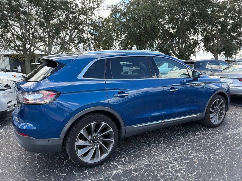 Used 2020 Lincoln Nautilus Reserve w/ Equipment Group 201A FWD image 3