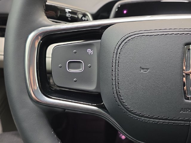 New 2026 Lincoln Nautilus Premier w/ Jet Appearance Package AWD/4WD image 13