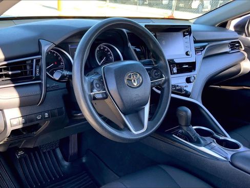 Used 2022 Toyota Camry LE image 16