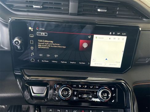 Certified 2025 GMC Sierra 1500 AT4 image 13