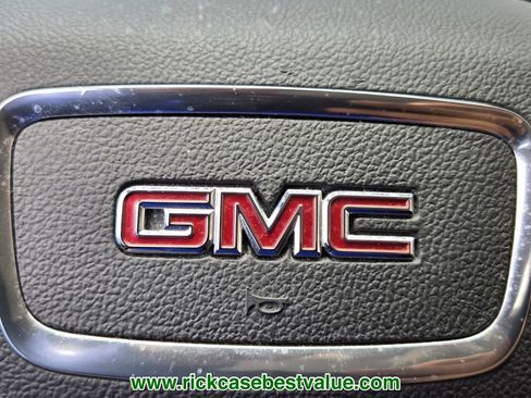 Used 2021 GMC Terrain SLE FWD image 28