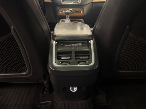 Used 2018 Volvo XC90 T6 Inscription w/ Convenience Package image 39