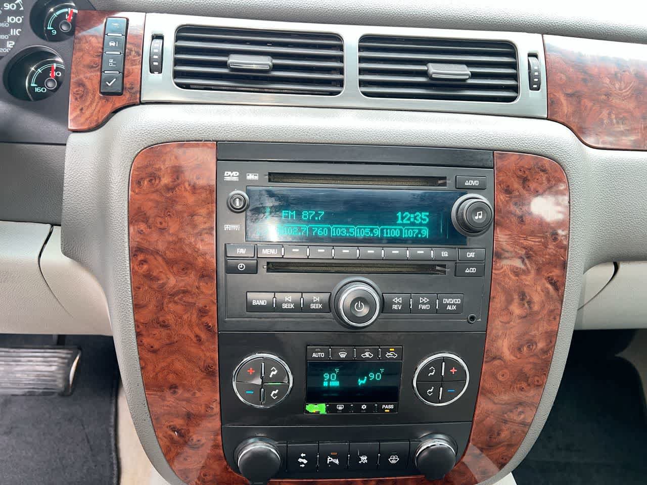 Used 2007 Chevrolet Avalanche LTZ w/ LTZ Preferred Equipment Group AWD/4WD image 17