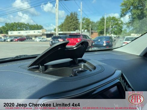 Used 2020 Jeep Cherokee Limited AWD/4WD image 27