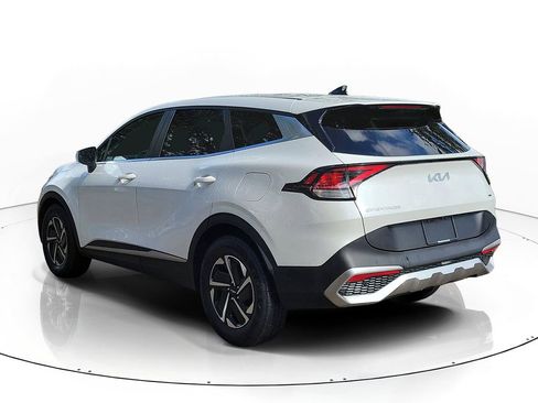 Used 2023 Kia Sportage LX FWD image 4